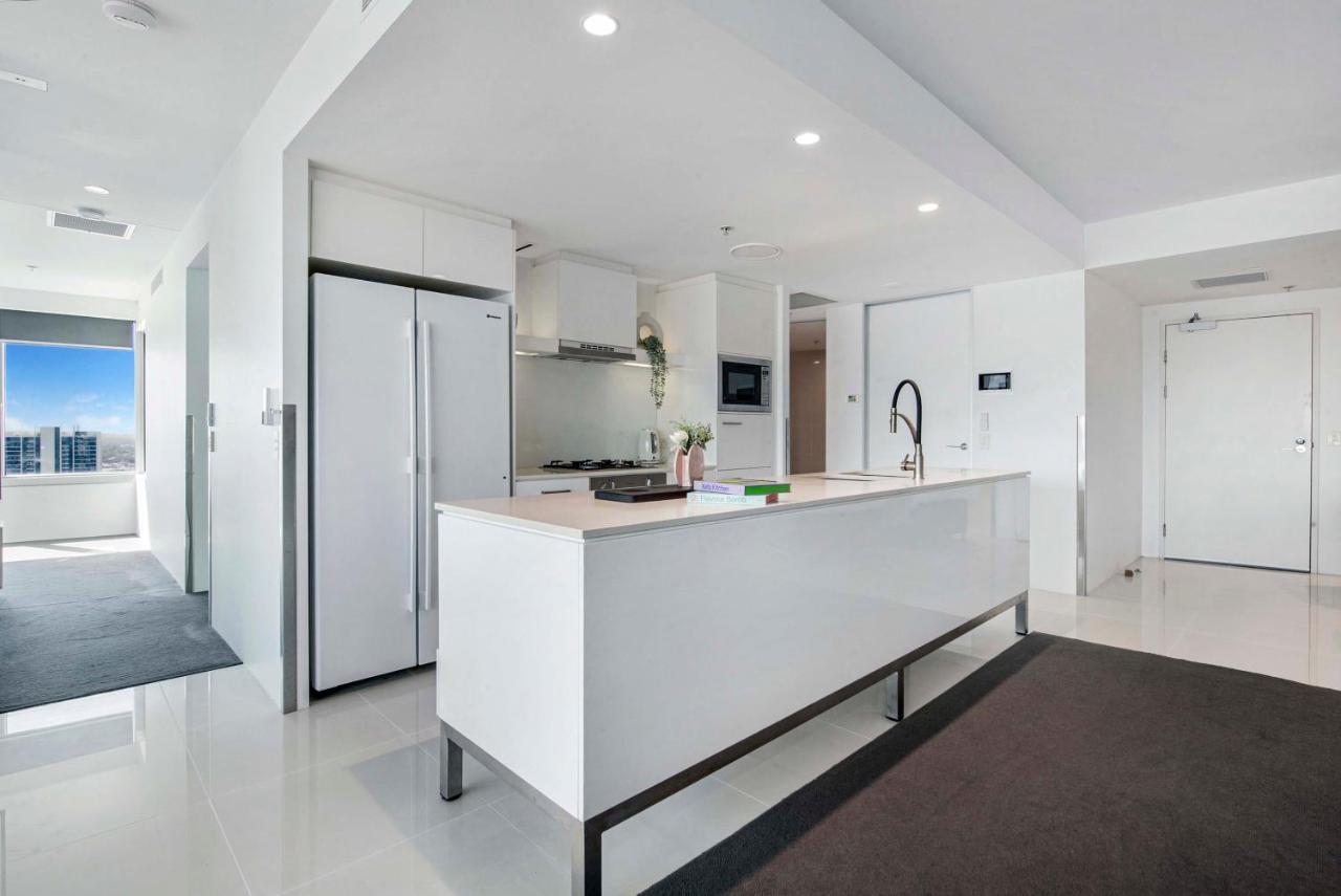 Q Tower At Surfers Paradise - Self Contained Apartments Gold Coast Bagian luar foto