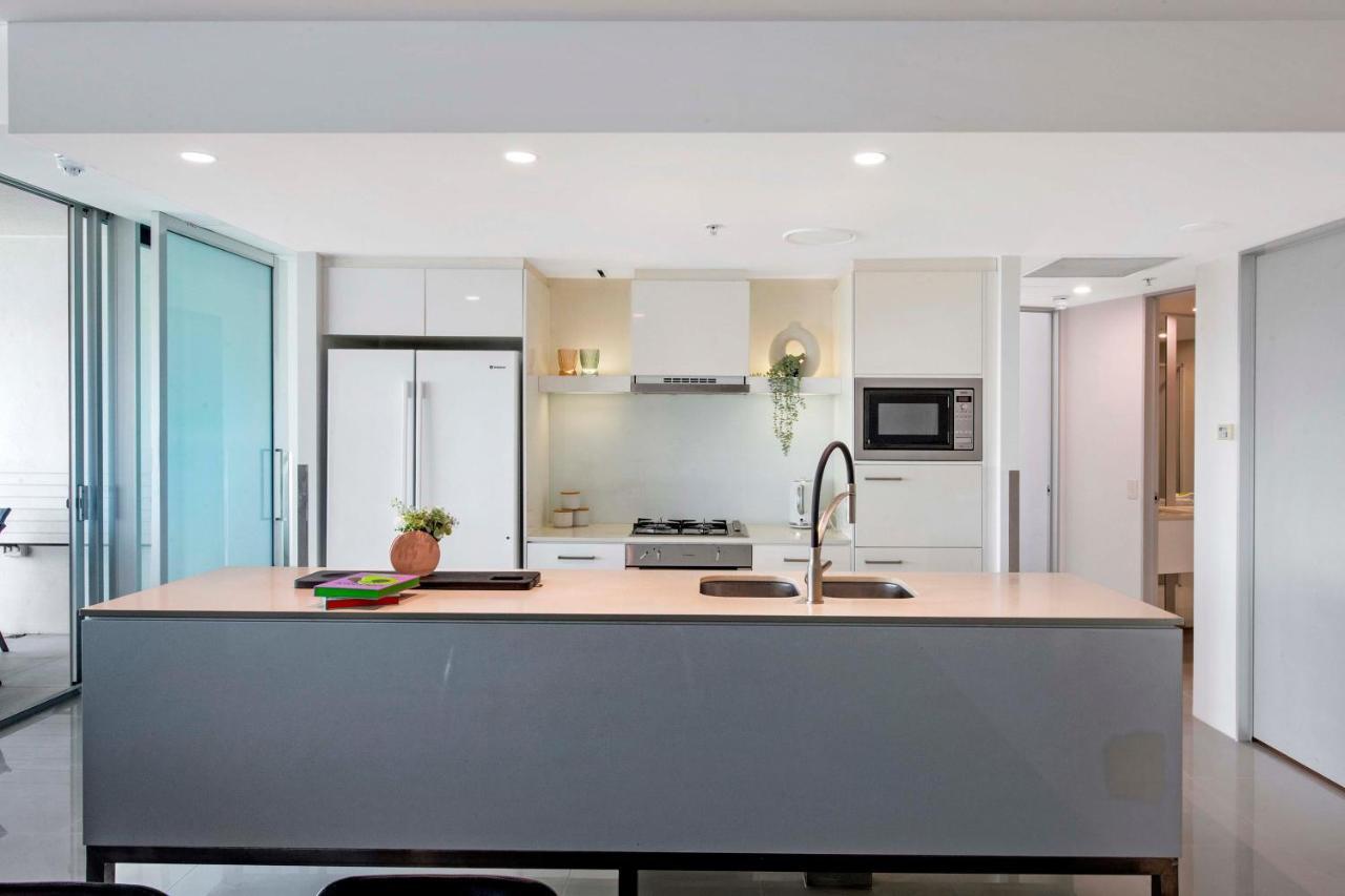Q Tower At Surfers Paradise - Self Contained Apartments Gold Coast Bagian luar foto
