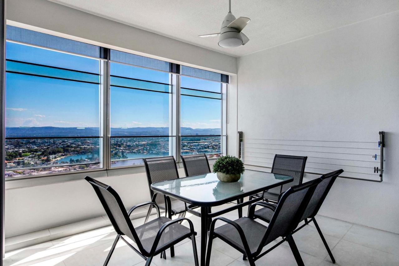 Q Tower At Surfers Paradise - Self Contained Apartments Gold Coast Bagian luar foto