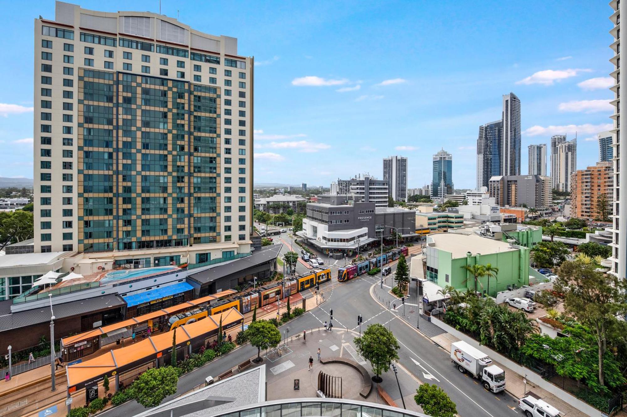 Q Tower At Surfers Paradise - Self Contained Apartments Gold Coast Bagian luar foto