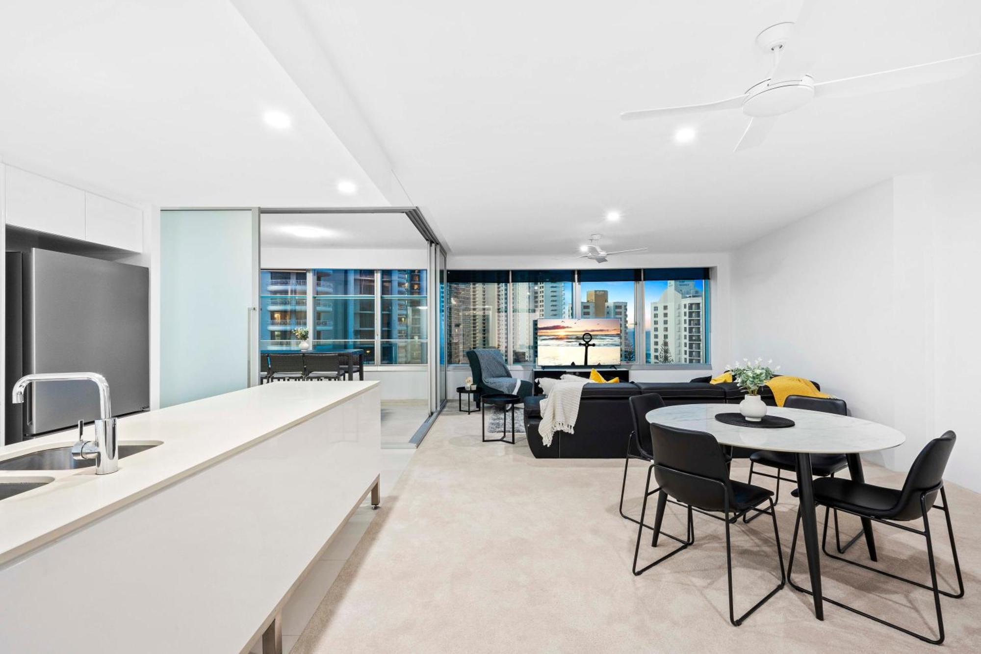 Q Tower At Surfers Paradise - Self Contained Apartments Gold Coast Bagian luar foto