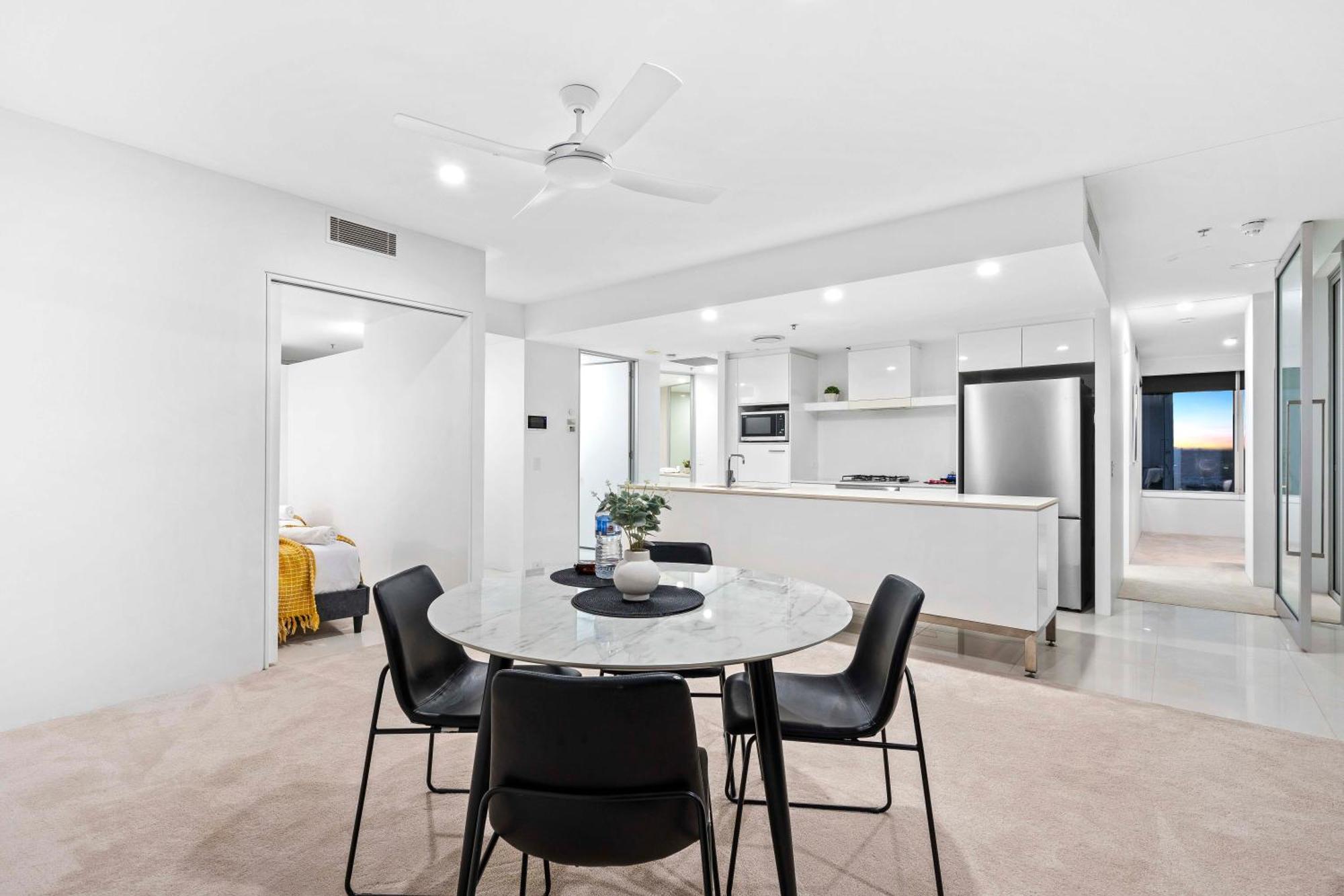 Q Tower At Surfers Paradise - Self Contained Apartments Gold Coast Bagian luar foto