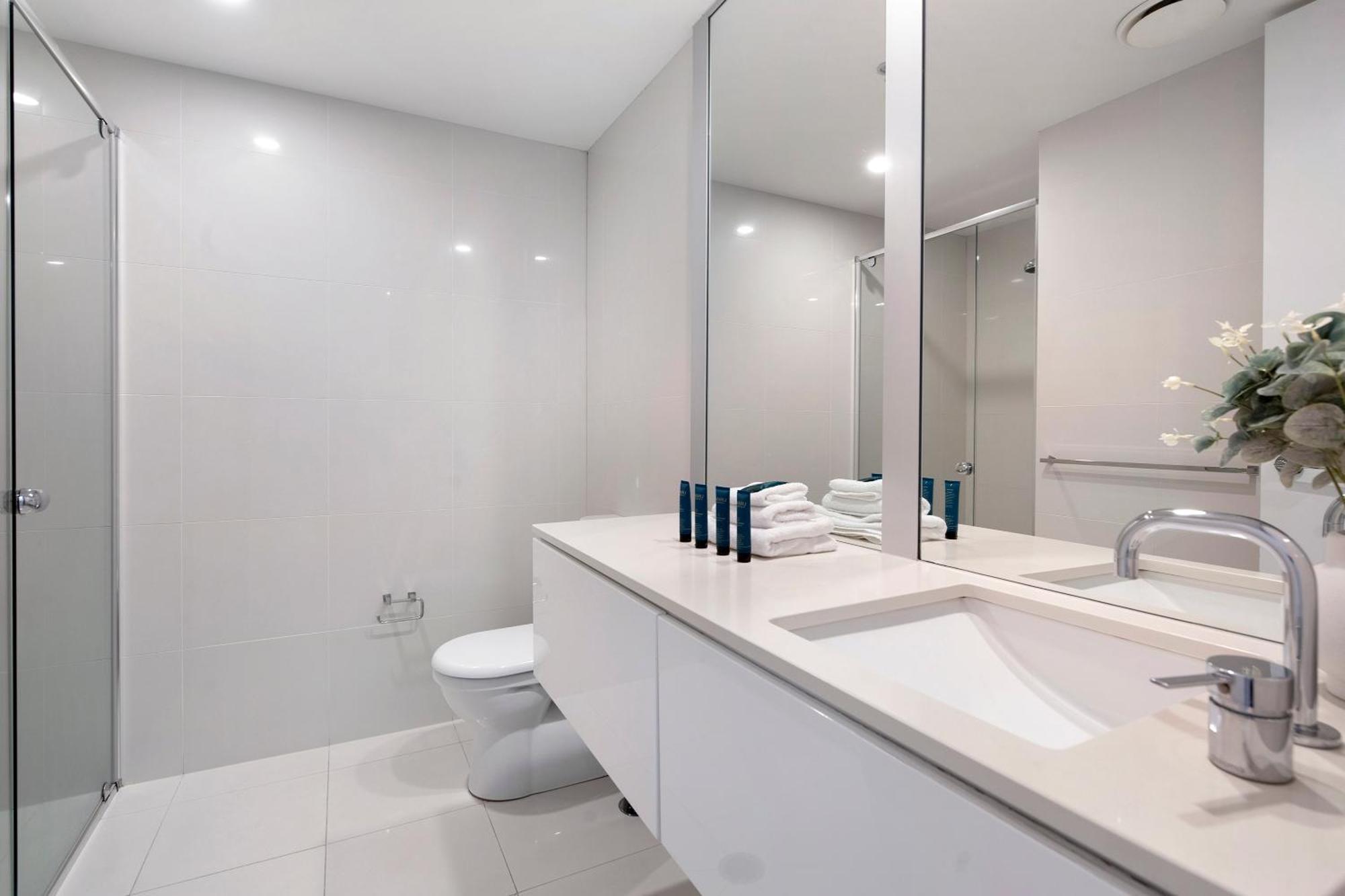 Q Tower At Surfers Paradise - Self Contained Apartments Gold Coast Bagian luar foto